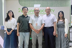 共建美好社會丨慈善與發展同行，愛心與責任并肩，鵬灣公益走訪理事企業深圳市雅香麗集團